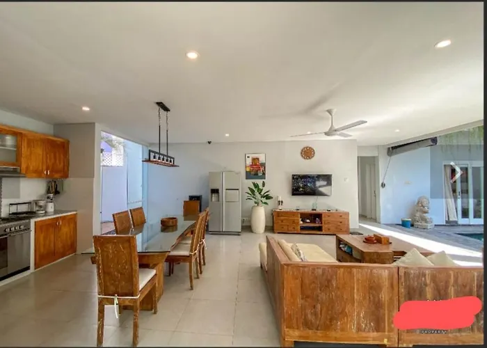 Ayu'k, 3 Bedroom Villa, Umalas Tunon, Bali ゲストハウス *