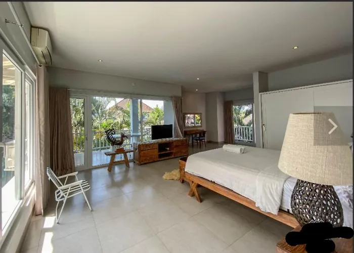Ayu'k, 3 Bedroom Villa, Umalas Tunon, Bali ゲストハウス チャングー